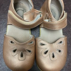 Livie and Luca gold petals size 12 used